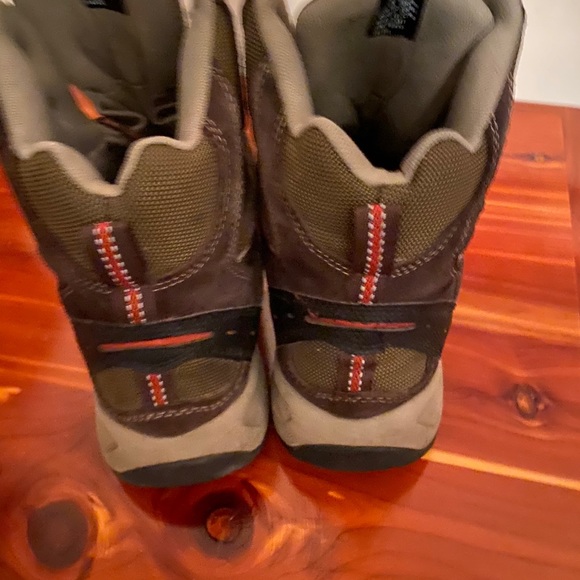 LL Bean hiking boots - Picture 4 of 5